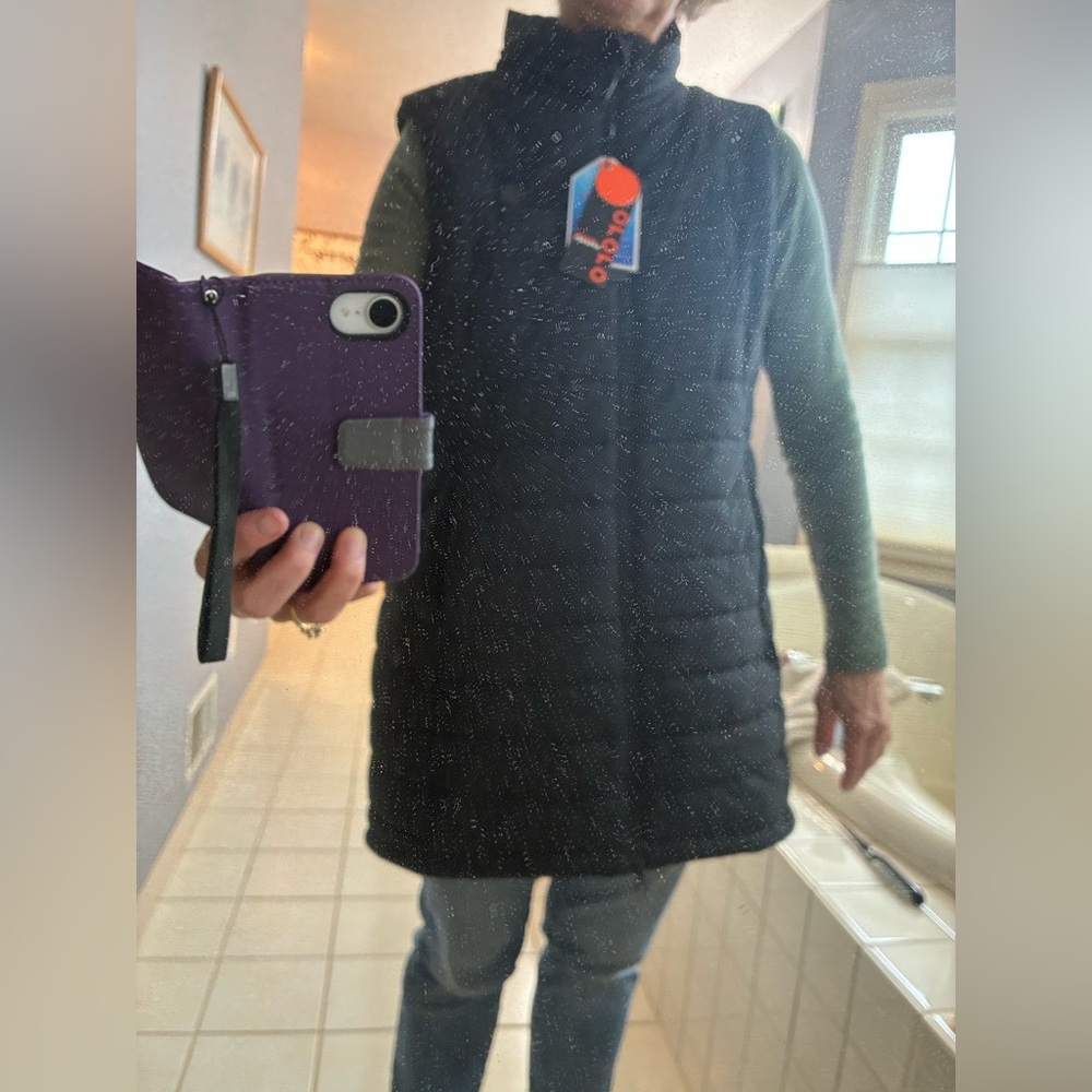 Black heated vest for women